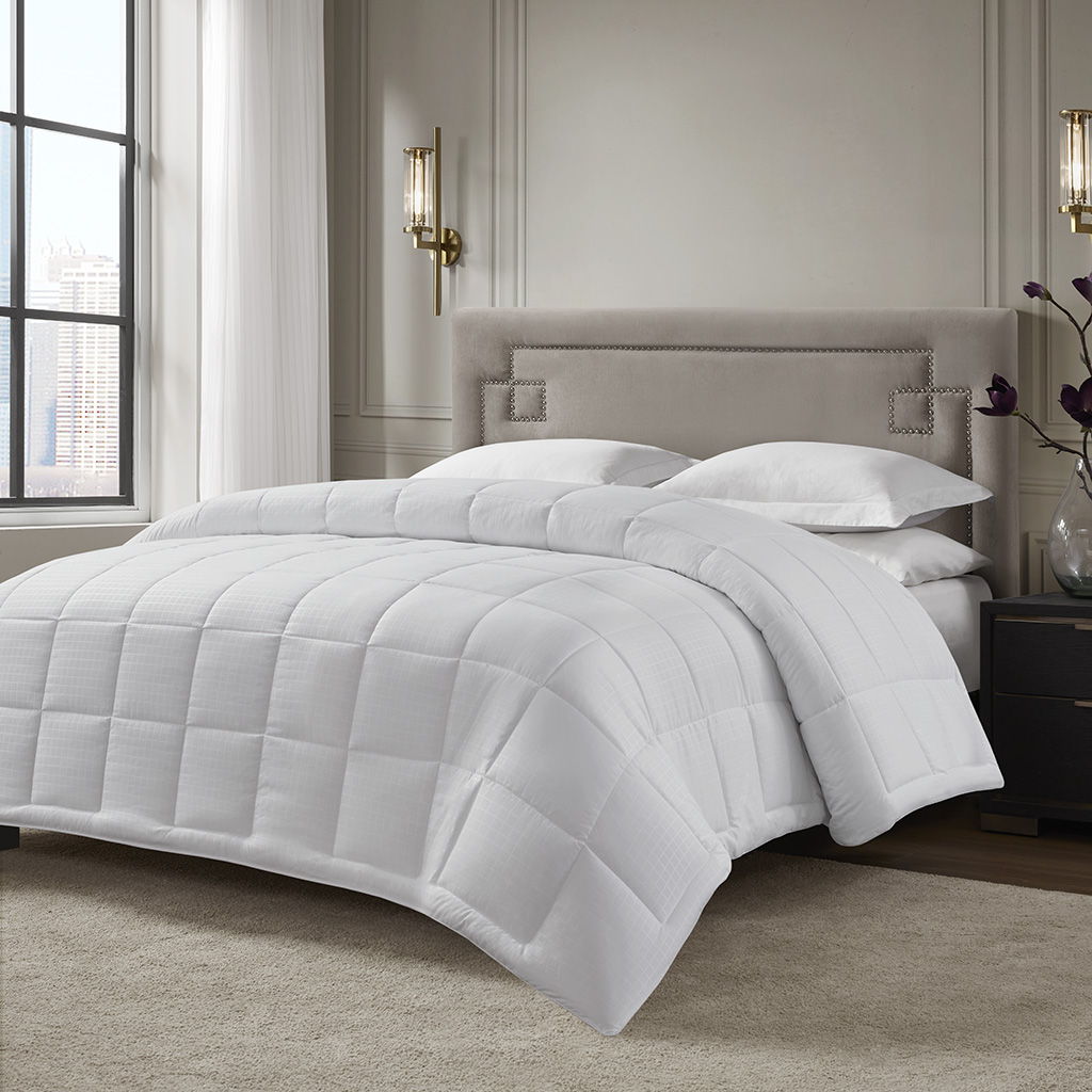 Microfiber - King Everlux Blanket - White
