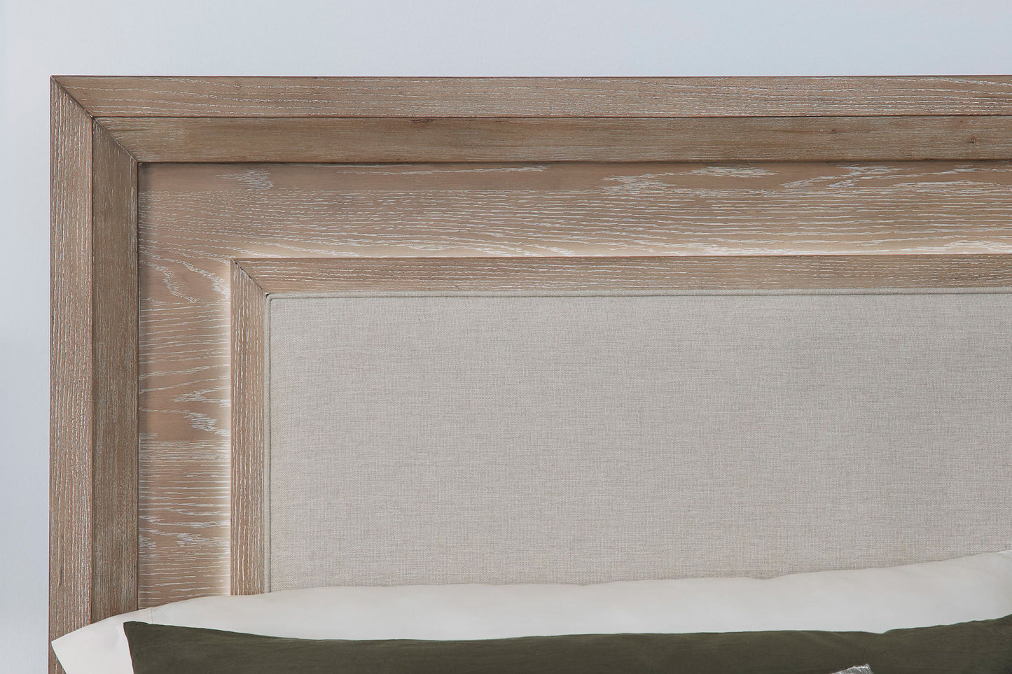 Breckenridge - Panel Bed