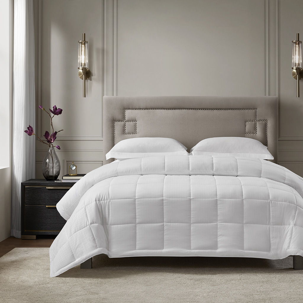 Microfiber - Everlux Blanket - White