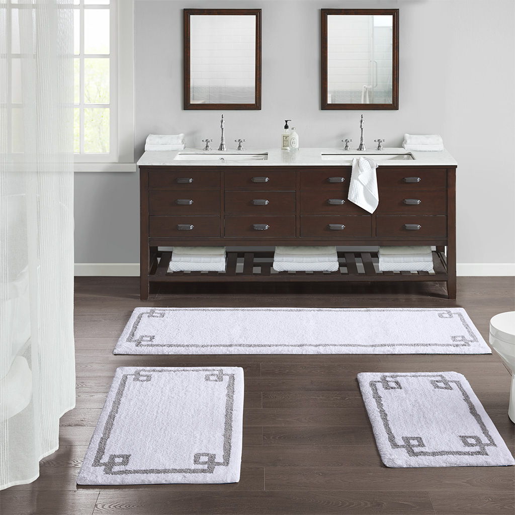 Evan - Tufted Bath Rug - White