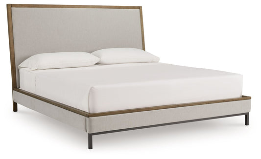 Tomtyn - Upholstered Bed