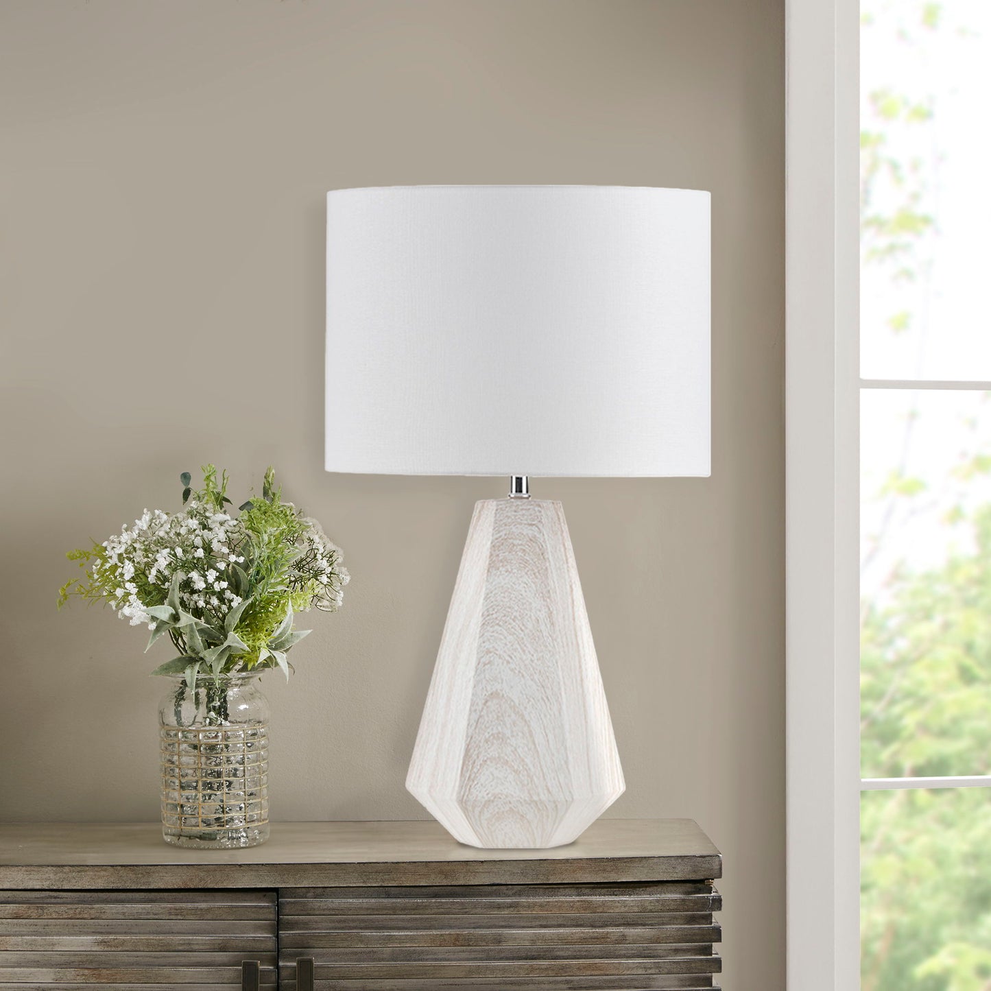 Flinn - Resin Table Lamp With Faux Wood Texture - Natural Whitewash