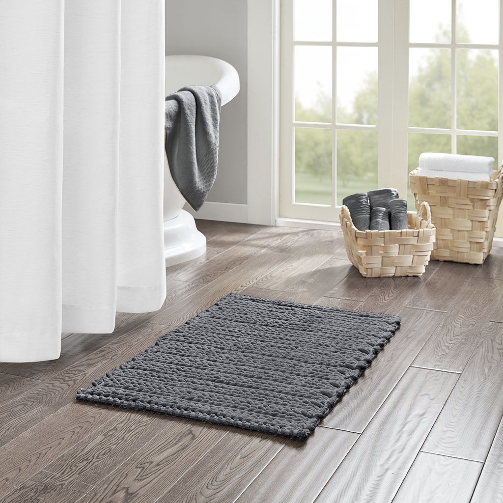 Lasso - 20" Chain Stitch Rug - Charcoal