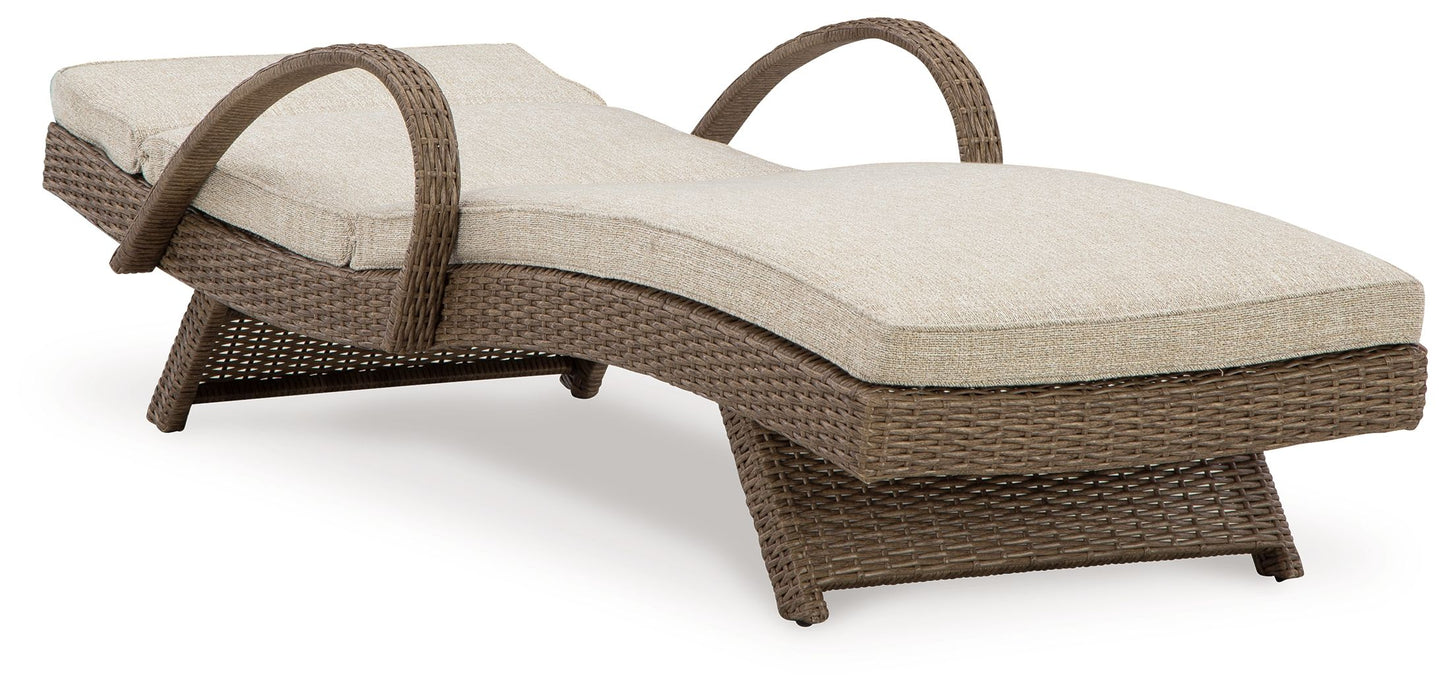 Beachcroft - Chaise Lounge With Cushion - Beige