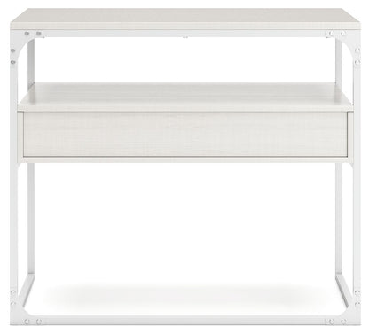 Deznee - White - Credenza