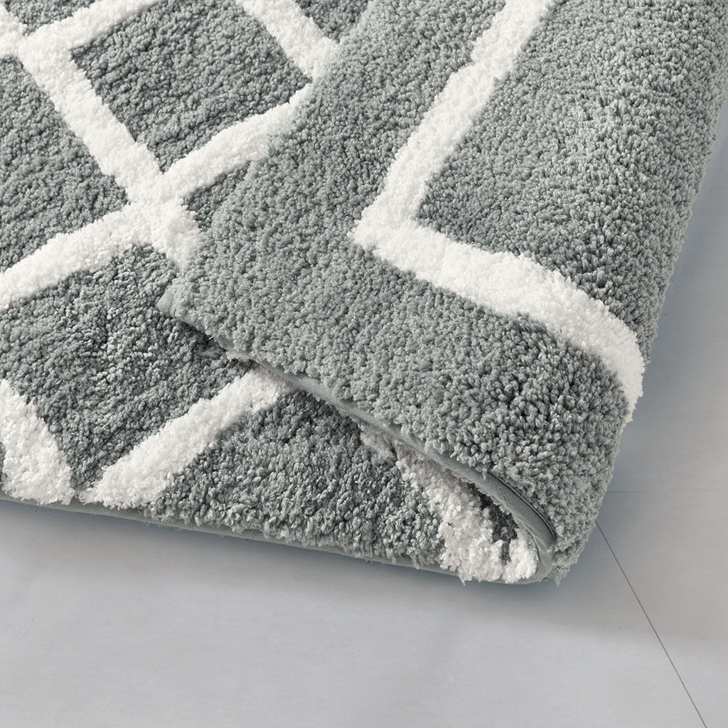 Bittman - 24" x 60" Reversible Bath Rug - Gray