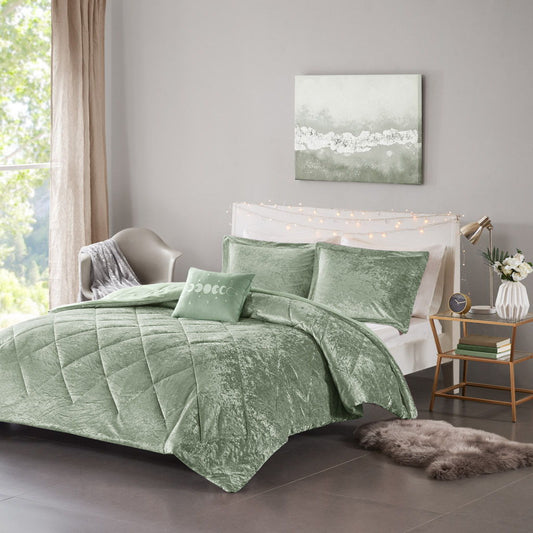 Felicia - Velvet Comforter Set With Throw Pillow - Green