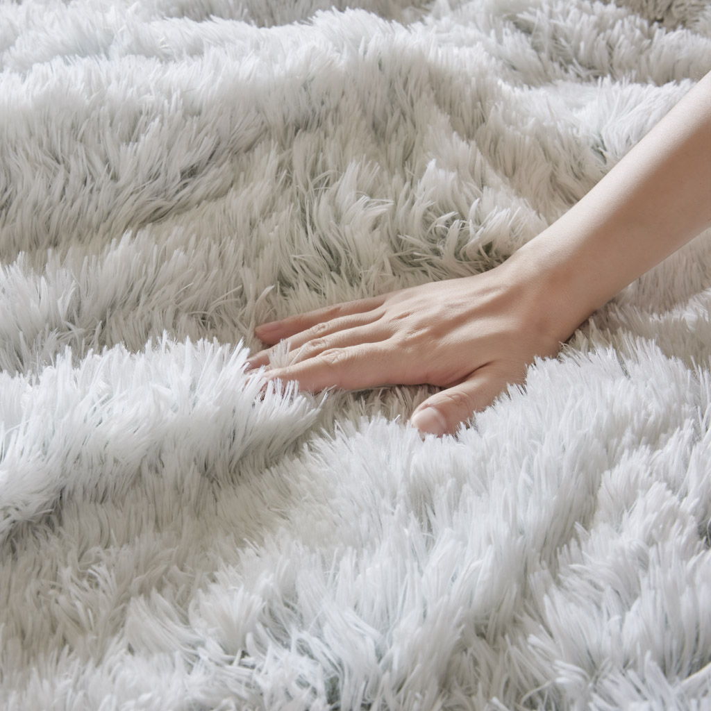 Malea - 2 Piece Twin/Twin Long Shaggy Comforter Mini Set - Green/White