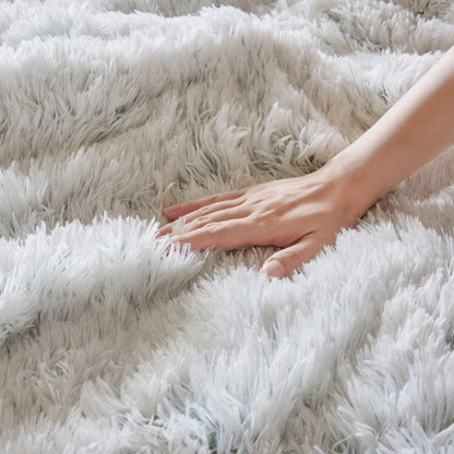 Malea - 2 Piece Twin/Twin Long Shaggy Comforter Mini Set - Green/White